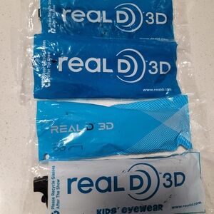 NEW W/O TAG 3D Glasses ( 2 ADULTS + 2 KIDS)